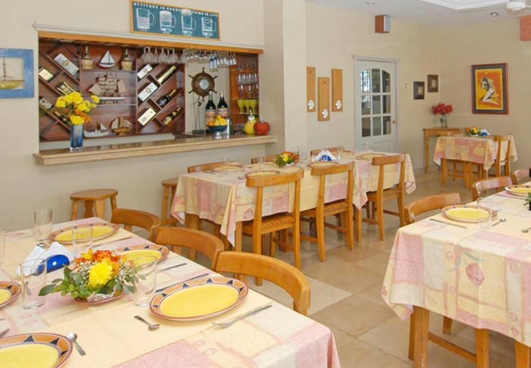 Hostal Solar Del Puerto Machala Esterno foto